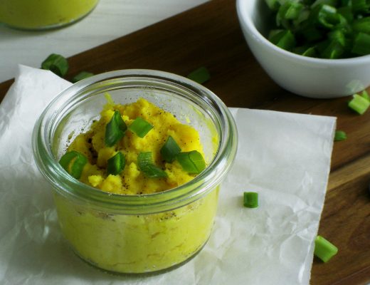 Rezepte - Dips & Aufstriche - gelbe Linsencreme mit Leinöl - vollwertig - clean eating - essen