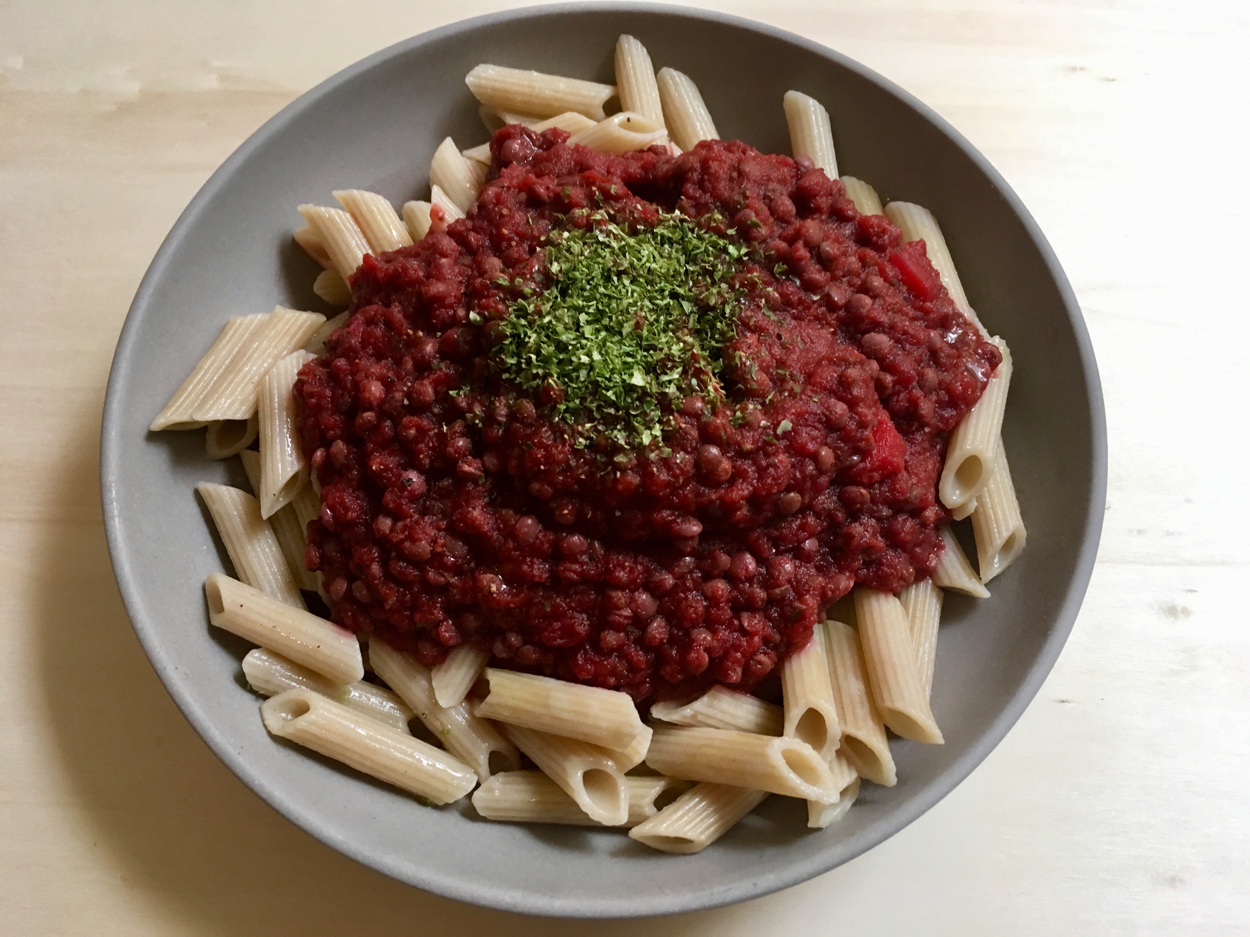 Pasta mit LinsenBolognese ohne Tomaten meergruenes